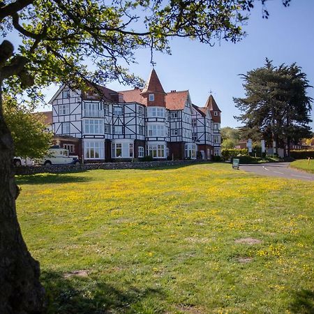 Links Country Park Hotel West Runton Exterior photo